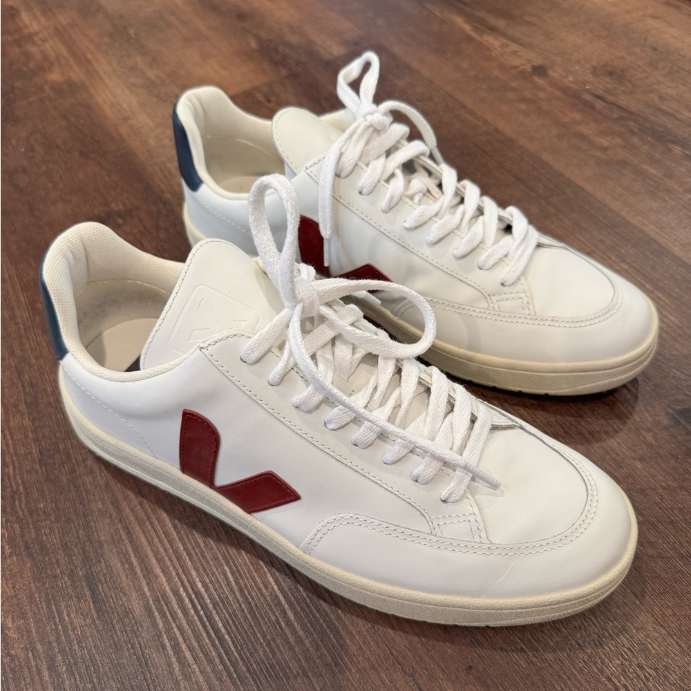 VEJA V-12 LEATHER WHITE MARSALA NAUTICO Men’s Sneakers